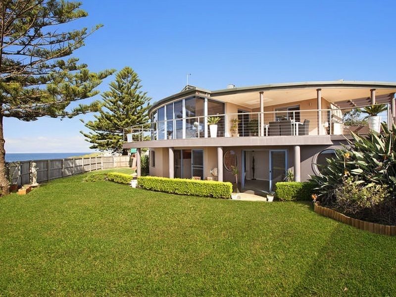 2 Gwinganna Avenue, Kiama NSW 2533