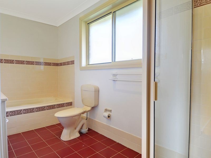 2/4 Glenbrook Drive, Kiama NSW 2533