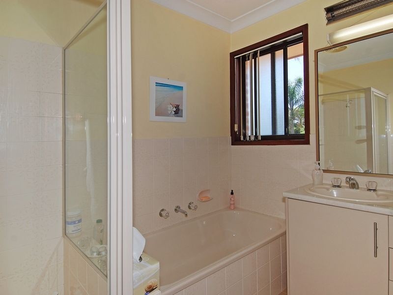 39 Hollings Drive, Kiama Downs NSW 2533
