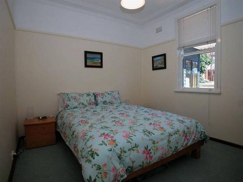 17 Holden Avenue, Kiama NSW 2533