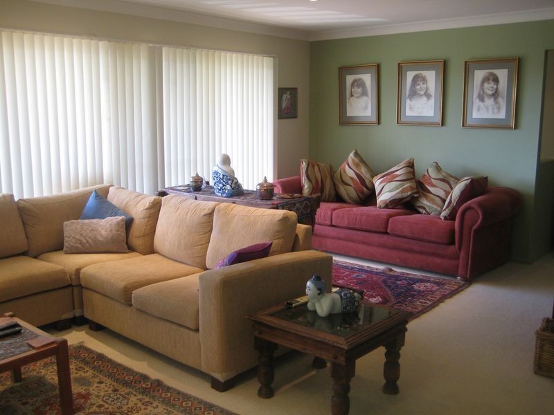 1 Havelock Pl, Kiama Downs NSW 2533