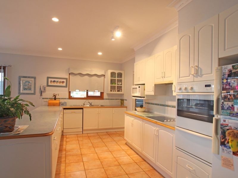 8 Whitton Place, Kiama NSW 2533