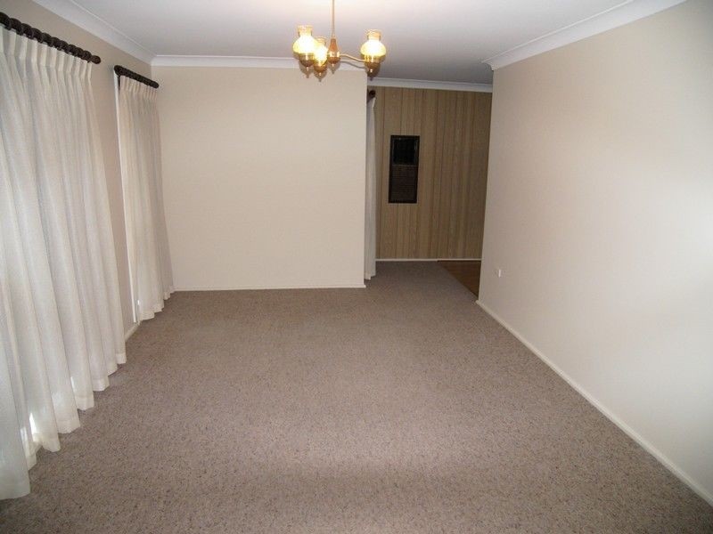 15 Brigadoon Circuit, Oak Flats NSW 2529