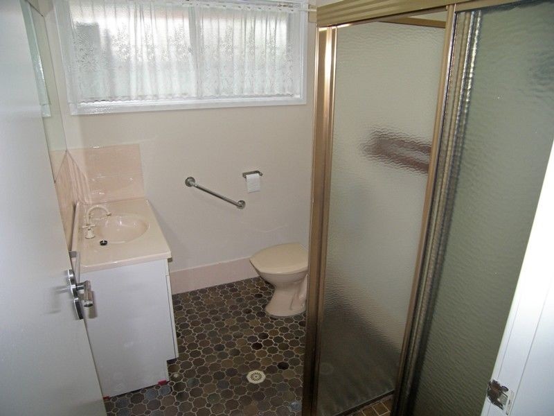 15 Brigadoon Circuit, Oak Flats NSW 2529