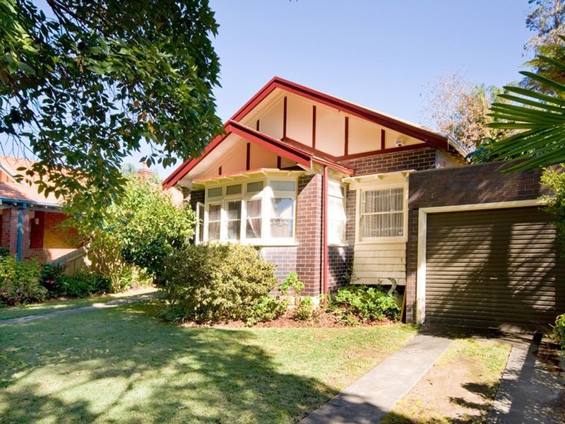 10 Hollywood Crescent, Willoughby NSW 2068