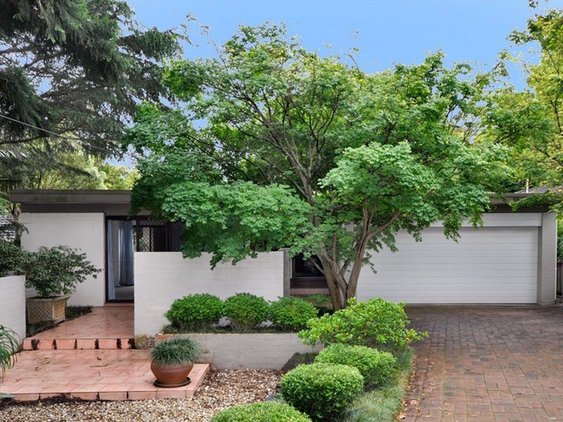 18 Forest Glen Crescent, Belrose NSW 2085