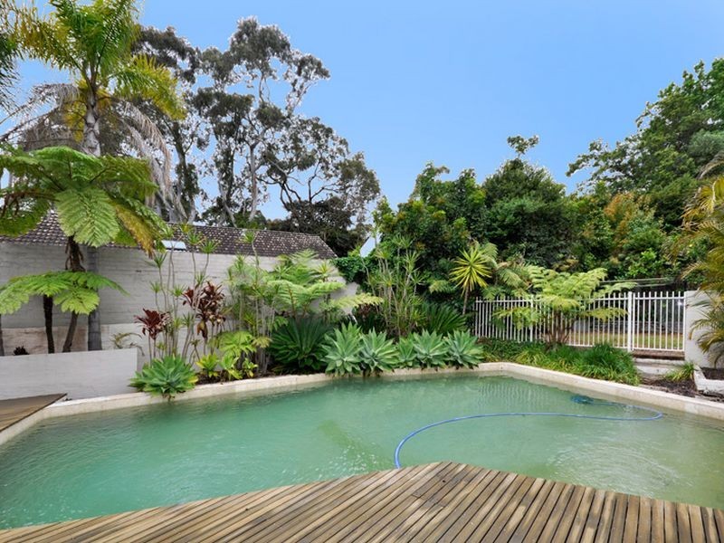 18 Forest Glen Crescent, Belrose NSW 2085