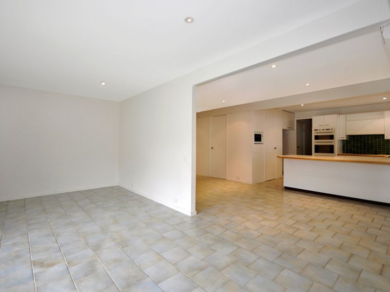 18 Forest Glen Crescent, Belrose NSW 2085