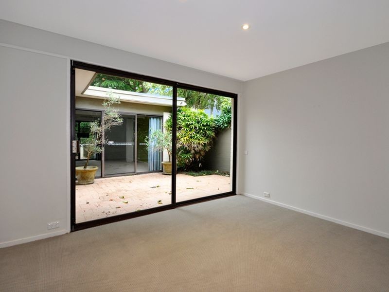 18 Forest Glen Crescent, Belrose NSW 2085