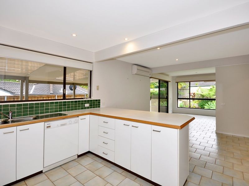 18 Forest Glen Crescent, Belrose NSW 2085