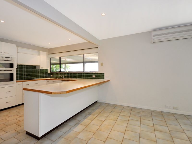 18 Forest Glen Crescent, Belrose NSW 2085