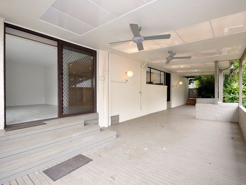 18 Forest Glen Crescent, Belrose NSW 2085