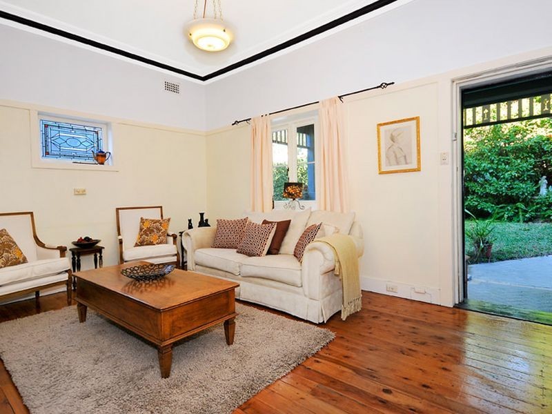 18 Ronald Avenue, Greenwich NSW 2065