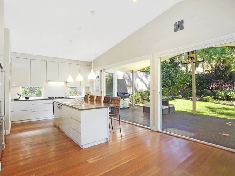 28 Rutland Avenue, Castlecrag NSW 2068