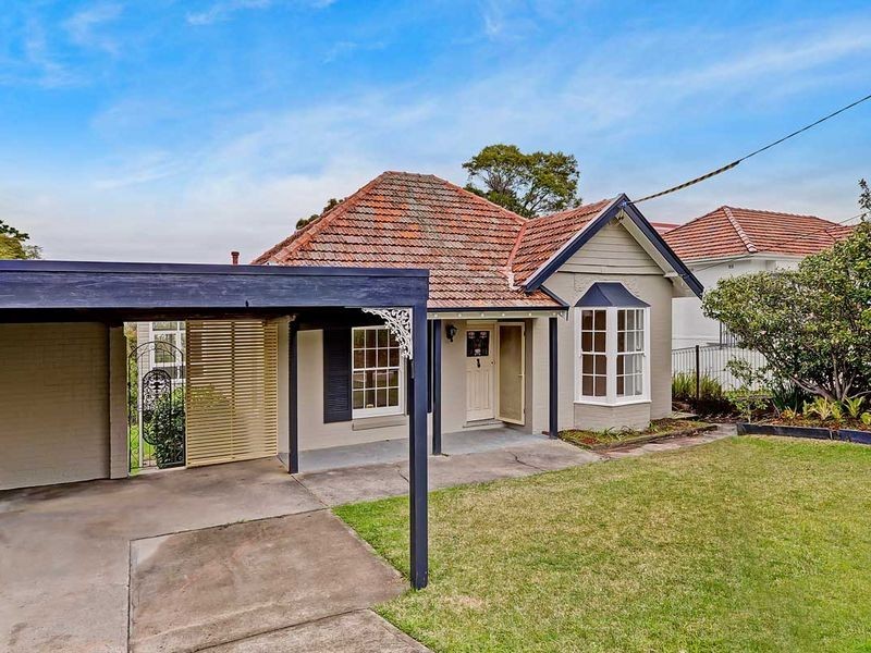 50 Kingslangley Road, Greenwich NSW 2065