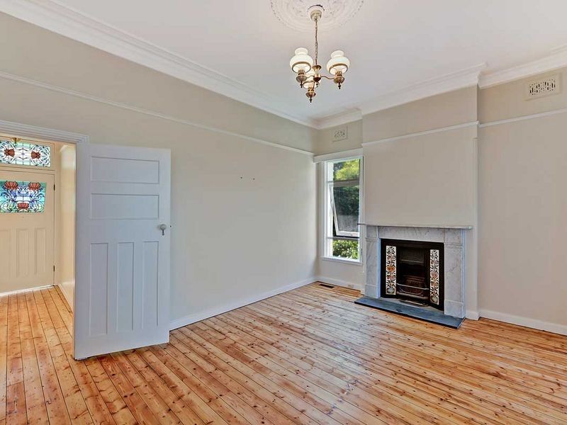 50 Kingslangley Road, Greenwich NSW 2065