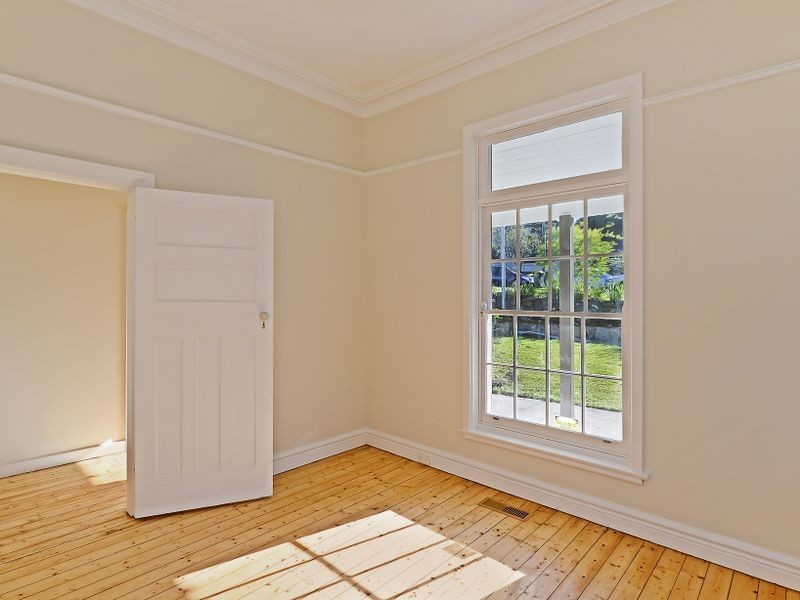 50 Kingslangley Road, Greenwich NSW 2065