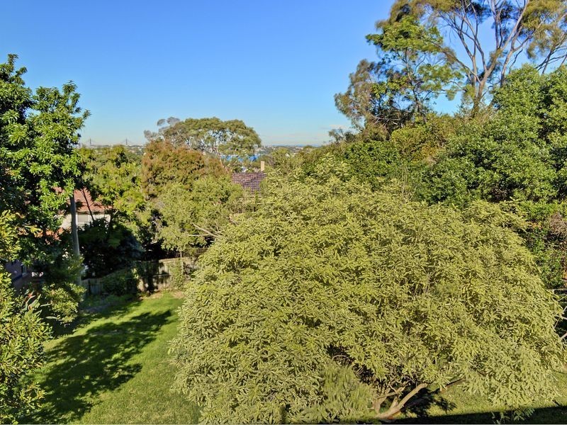 50 Kingslangley Road, Greenwich NSW 2065