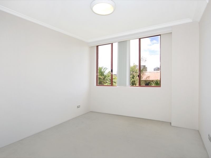 32/41 Rocklands Road, Wollstonecraft NSW 2065