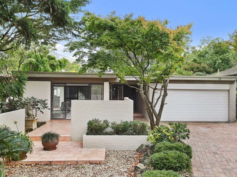 18 Forest Glen Crescent, Belrose NSW 2085