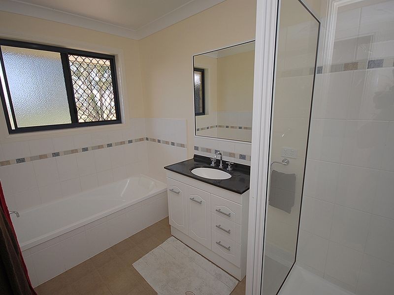 5 Charlie Doy Place, Warwick QLD 4370