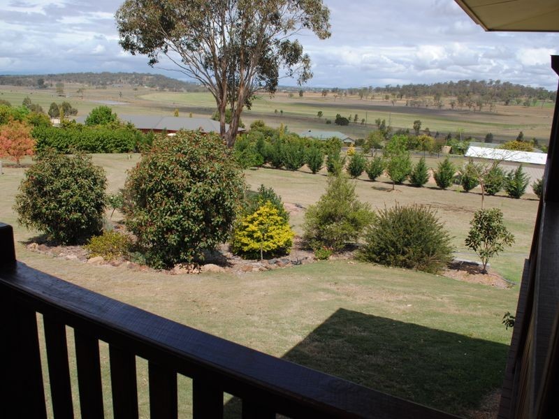 5 Charlie Doy Place, Warwick QLD 4370