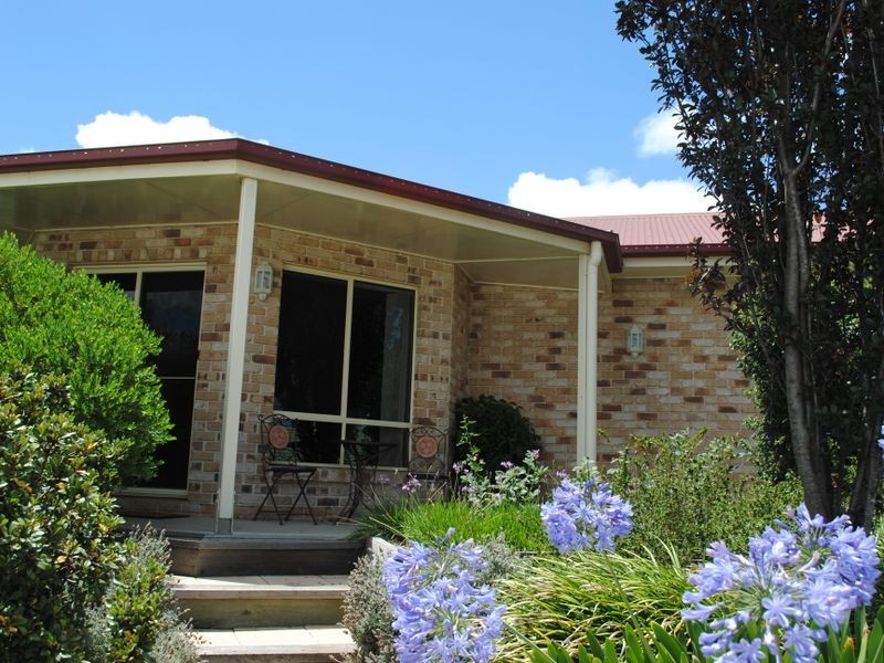 8 Tea Tree Rise, Warwick QLD 4370