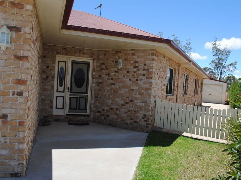 8 Tea Tree Rise, Warwick QLD 4370