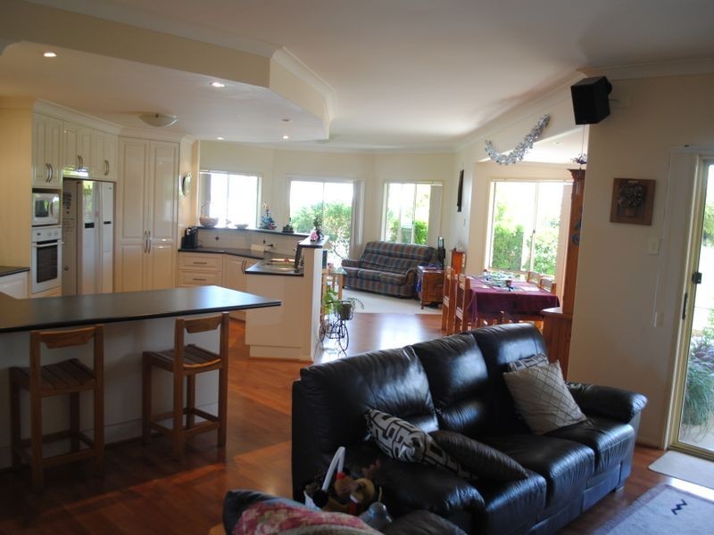 8 Tea Tree Rise, Warwick QLD 4370