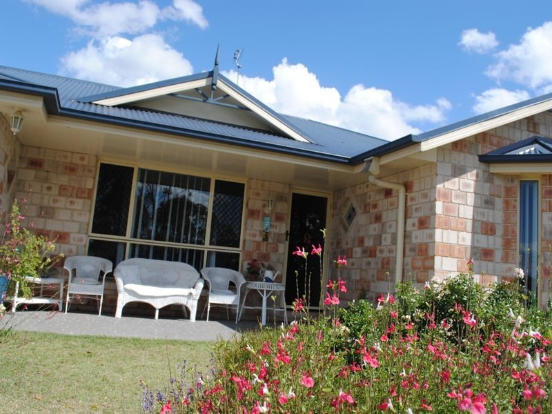 42 Law Road, Warwick QLD 4370