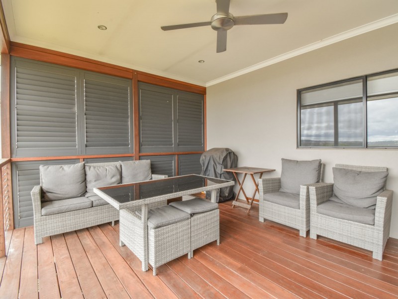 14 Lookout Place, Rosenthal Heights QLD 4370