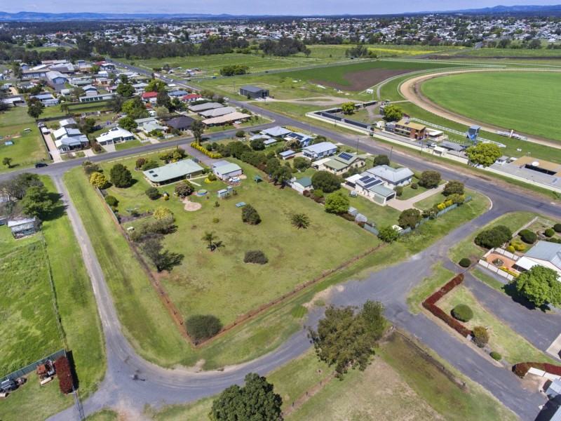15-19 Devitt Street, Warwick QLD 4370