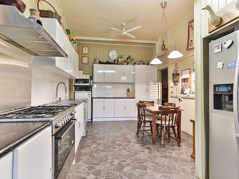 29 Lyons ST, Warwick QLD 4370