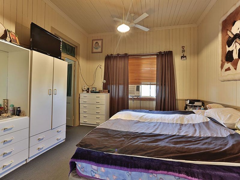 29 Lyons ST, Warwick QLD 4370