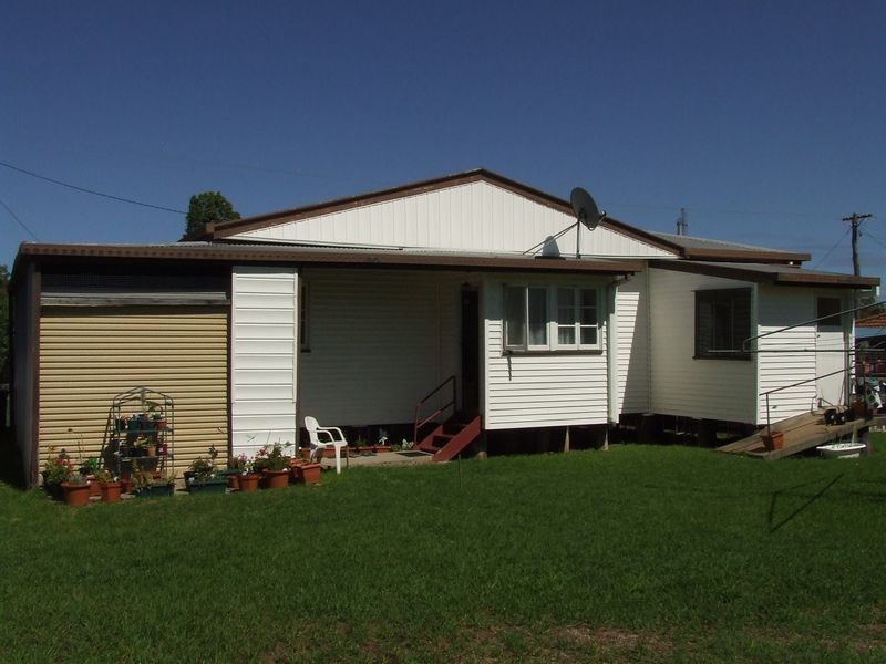 6 Wattle Ave, Warwick QLD 4370