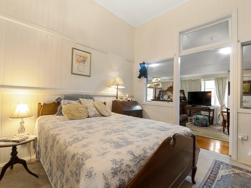 54 Locke Street, Warwick QLD 4370