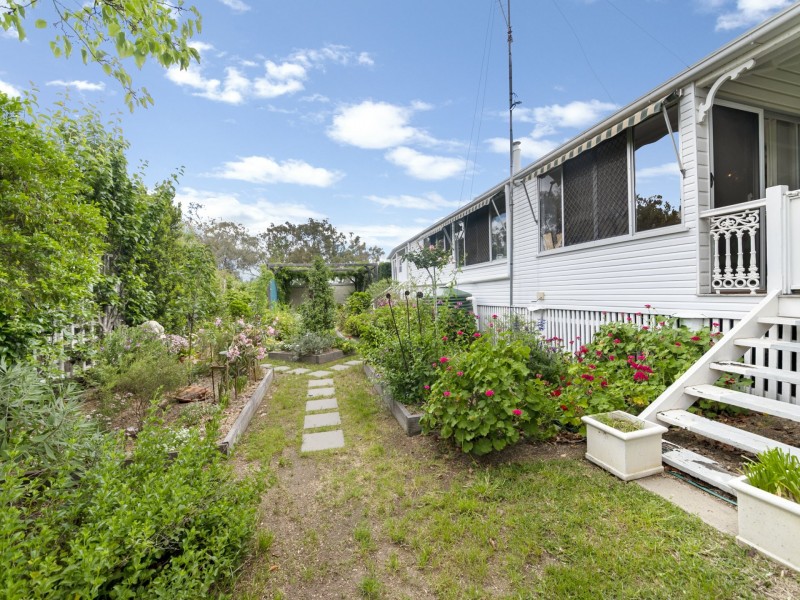 54 Locke Street, Warwick QLD 4370