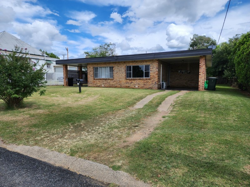 90 Victoria Street, Warwick QLD 4370