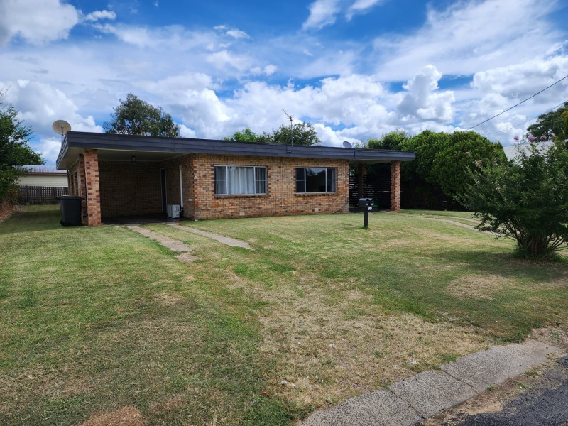 90 Victoria Street, Warwick QLD 4370
