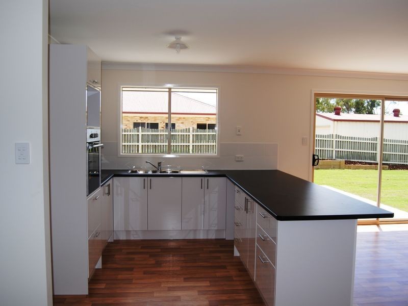 10 Tea Tree Rise, Warwick QLD 4370