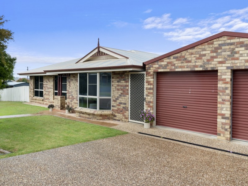 2 Flynn Drive, Warwick QLD 4370