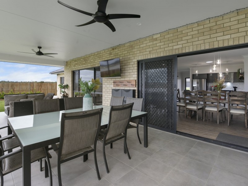 20 Lakeview Avenue, Rosenthal Heights QLD 4370