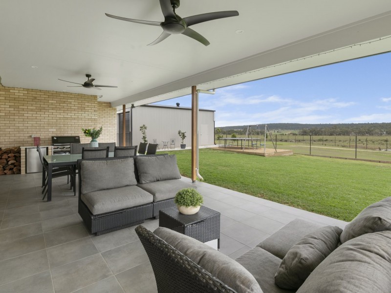 20 Lakeview Avenue, Rosenthal Heights QLD 4370