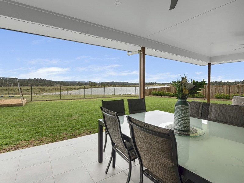 20 Lakeview Avenue, Rosenthal Heights QLD 4370