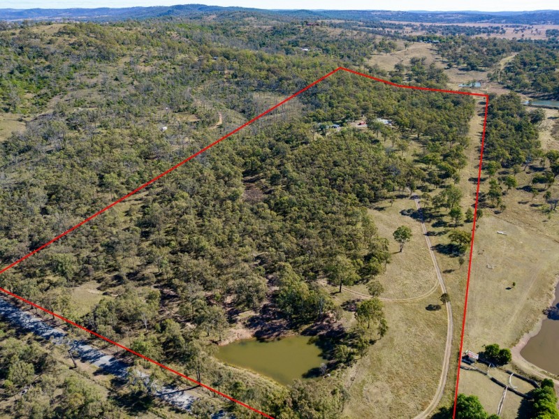 102 Pink Gum Lane, Leslie Dam QLD 4370