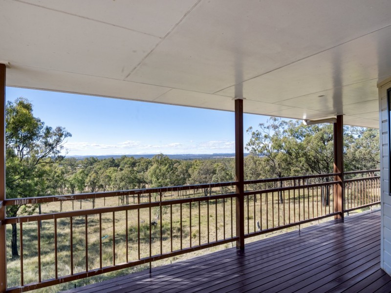 102 Pink Gum Lane, Leslie Dam QLD 4370