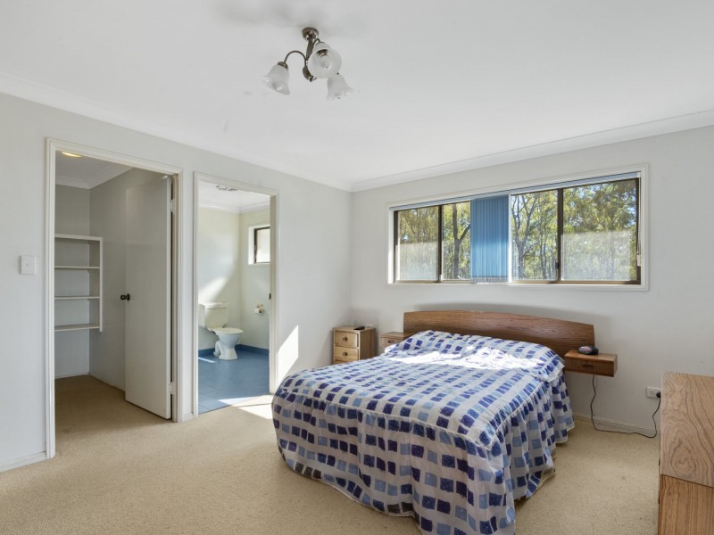 102 Pink Gum Lane, Leslie Dam QLD 4370