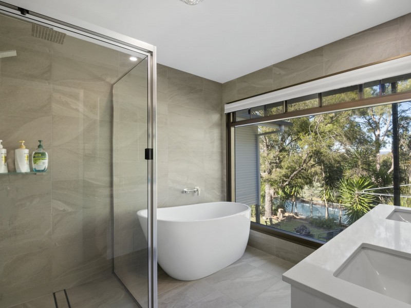 21 Weewondilla Road, Warwick QLD 4370