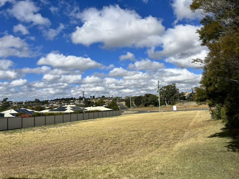 223 Pratten Street, Warwick QLD 4370