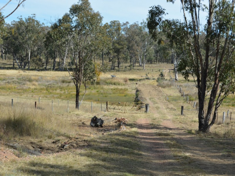 27 Sherwin Place, Cunningham QLD 4370